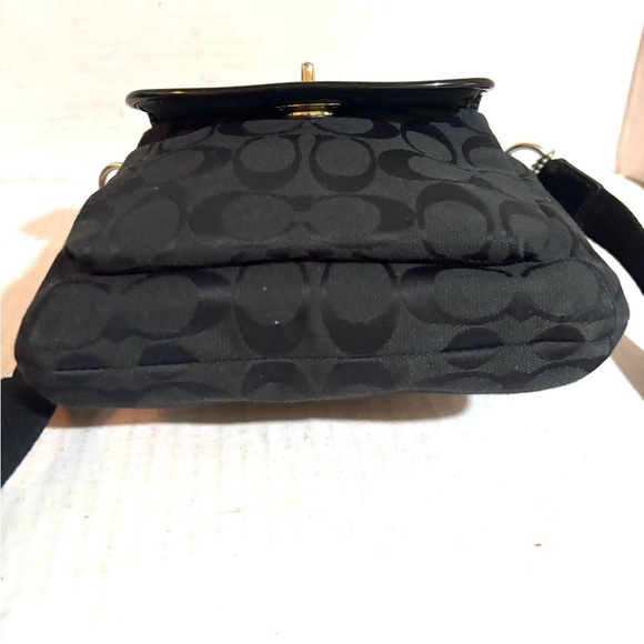 Coach CC signature print canvas crossbody handbag - Picture 8 of 8